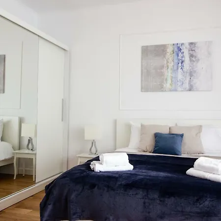 Old Town Krasinski Garden By Bookinghost