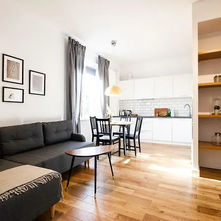 Old Town Krasinski Garden By Bookinghost Appartement